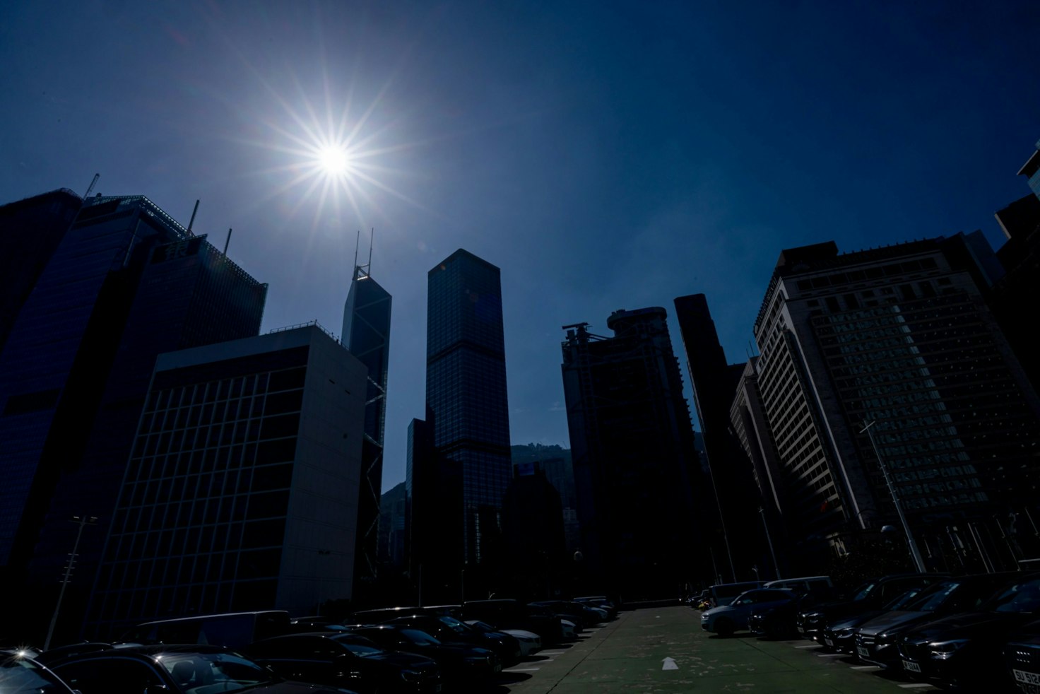 Fosun Said to Revive Sale of Hong Kong's $1 Billion Peak Re