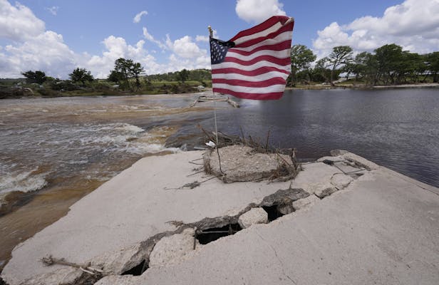 FEMA Flood Maps Often Miss Flash Flood Risks, Leaving Homeowners Unprepared